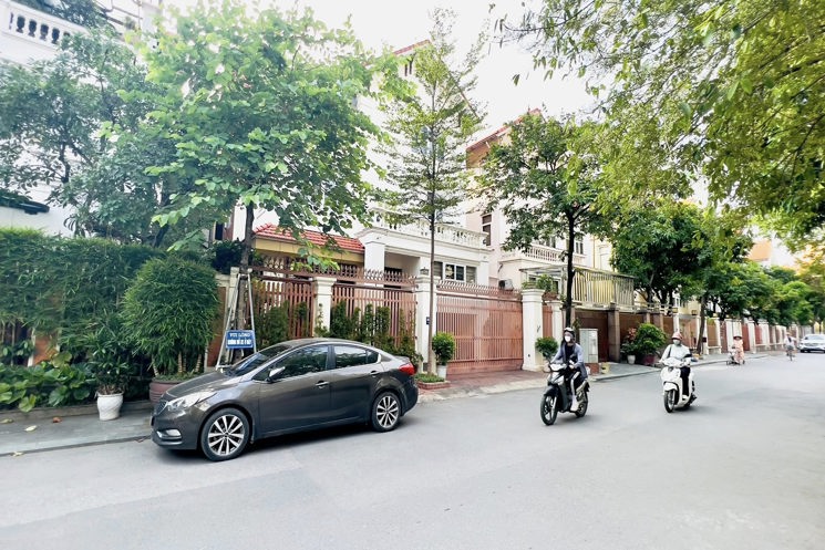 RẤT GẤP BÁN  SIÊU BIỆT THỰ LÀNG VIỆT KIỀU CHÂU ÂU MỘ LAO HÀ ĐÔNG - TRỤC CHÍNH ĐẸP NHẤT - KHU CAO