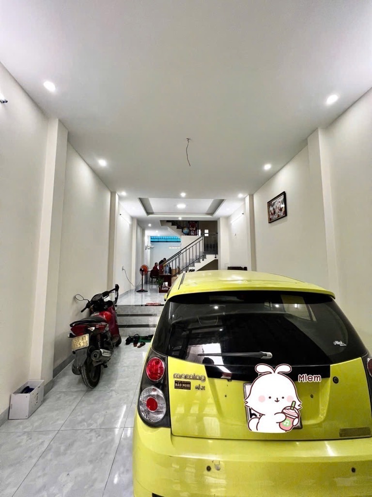 Nhà phố Hồ Văn Long 60m2 - Vị trí đẹp - Giá 4.7 tỷ
