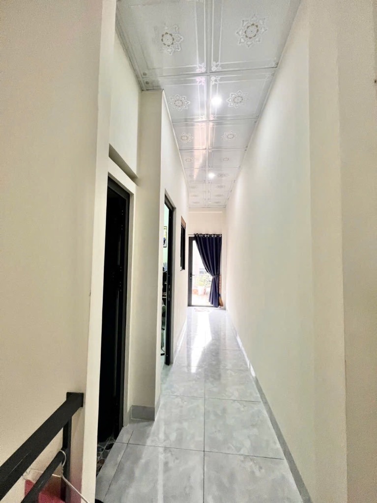 Nhà phố Hồ Văn Long 60m2 - Vị trí đẹp - Giá 4.7 tỷ