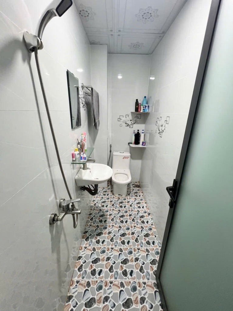 Nhà phố Hồ Văn Long 60m2 - Vị trí đẹp - Giá 4.7 tỷ