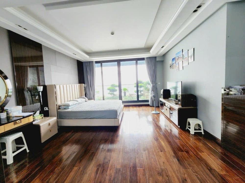 Penthouse Cao Cấp Hà Nội - View Hồ Trúc Bạch - 500m² - 106 tỷ