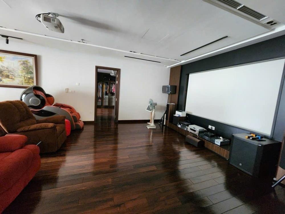 Penthouse Cao Cấp Hà Nội - View Hồ Trúc Bạch - 500m² - 106 tỷ