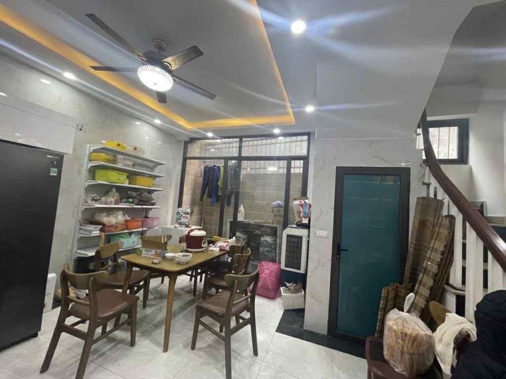 Nhà phố trung tâm Hai Bà Trưng - 62m2, 4 tầng, Ô tô đỗ cổng, Giá 10 tỷ