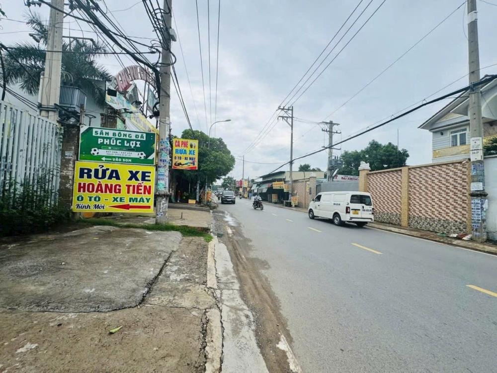 Nhà Mặt Tiền Bình Chánh - 9.2 Tỷ - Vị Trí Đắc Địa
