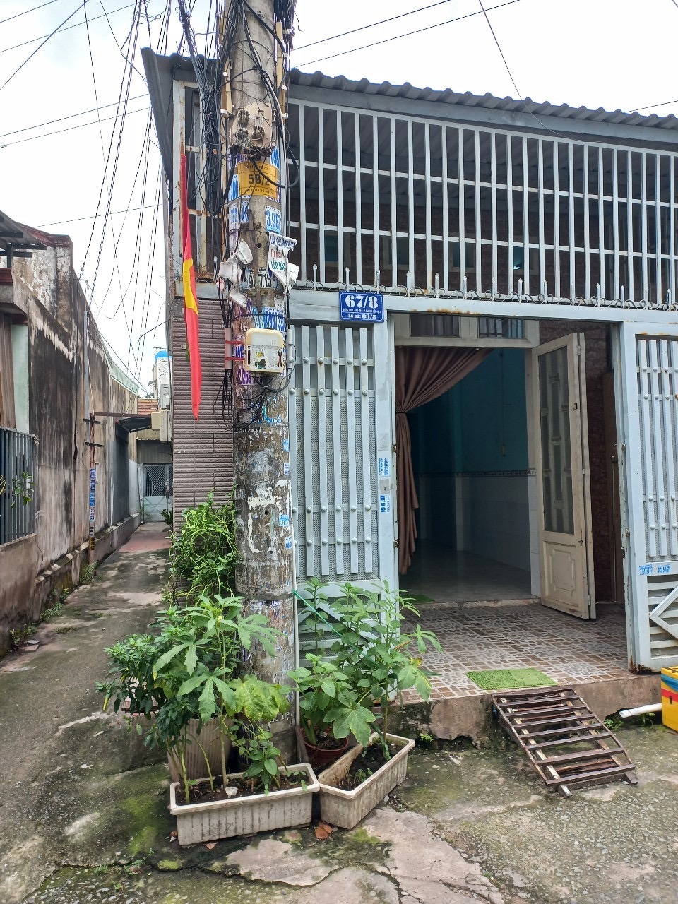 Cho thuê nhà nguyên căn Quận 12 - Giá 6 triệu/tháng