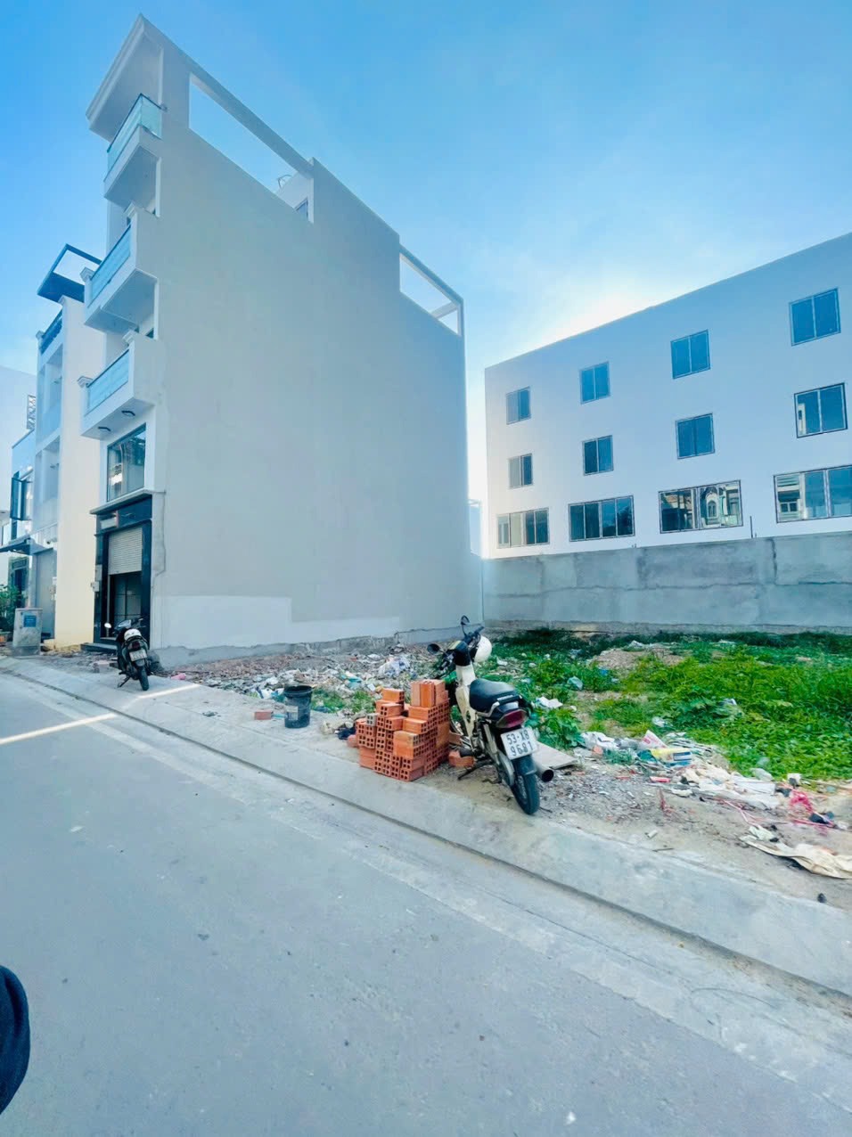 Chính chủ nhượng đất mặt tiền TP.HCM, Full thổ cư 76m², Sổ Hồng Riêng