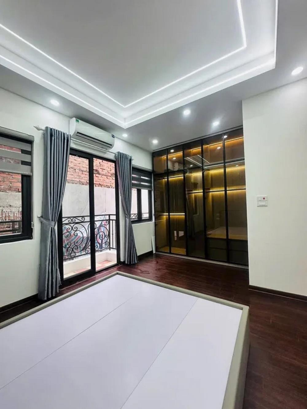Bán nhà Ba Đình, Vĩnh Phúc - Full Nội Thất, 45m2, 5 Tầng