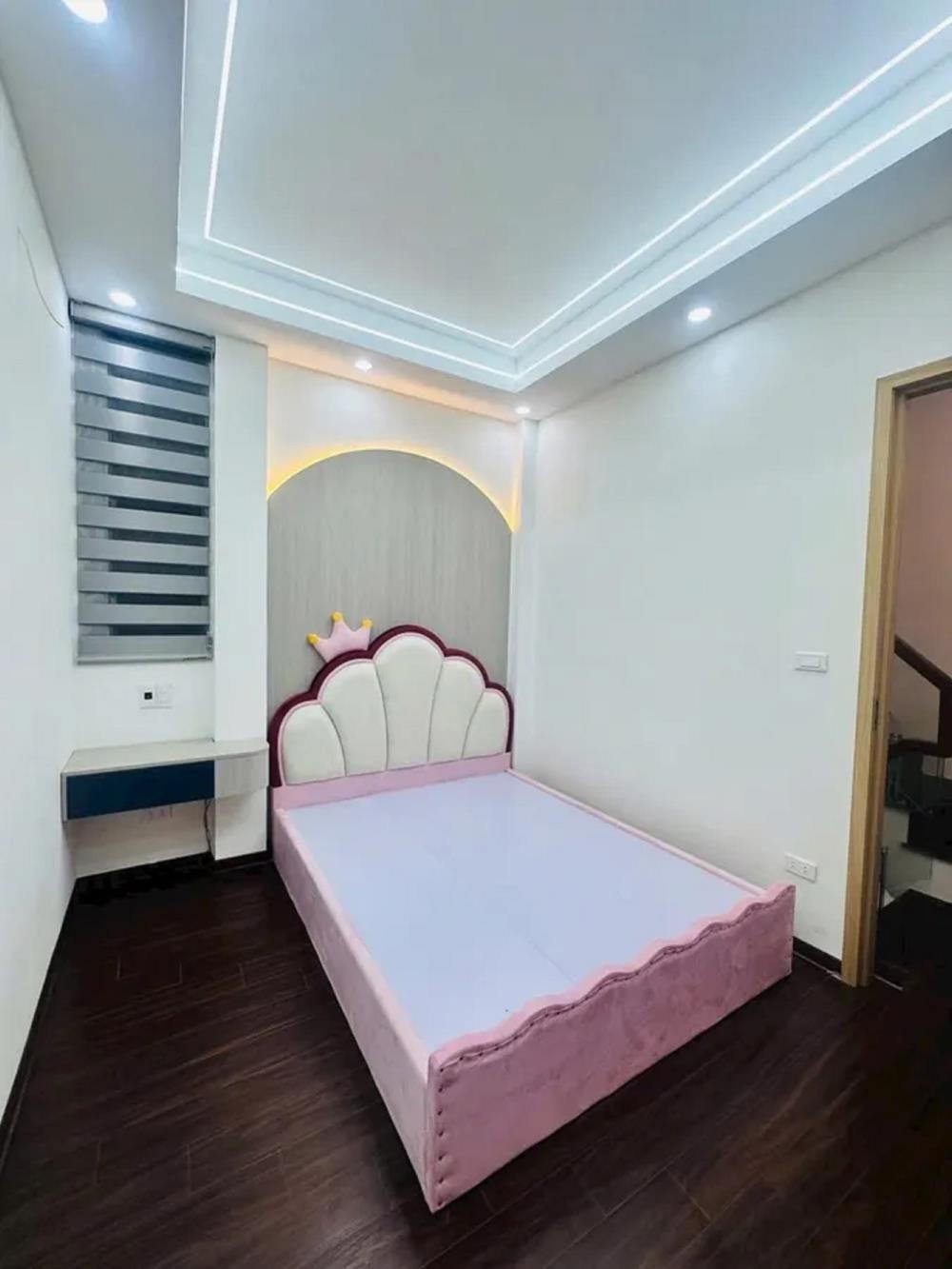 Bán nhà Ba Đình, Vĩnh Phúc - Full Nội Thất, 45m2, 5 Tầng