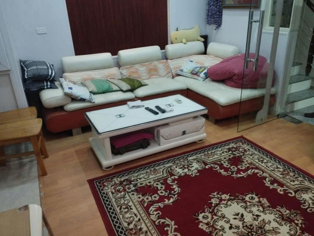 Bán nhà đẹp dân xây lô góc, 5 tầng, 35m², ô tô đỗ cửa