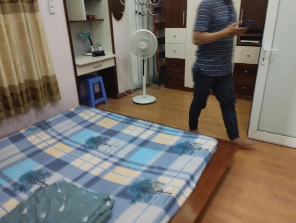 Bán nhà đẹp dân xây lô góc, 5 tầng, 35m², ô tô đỗ cửa