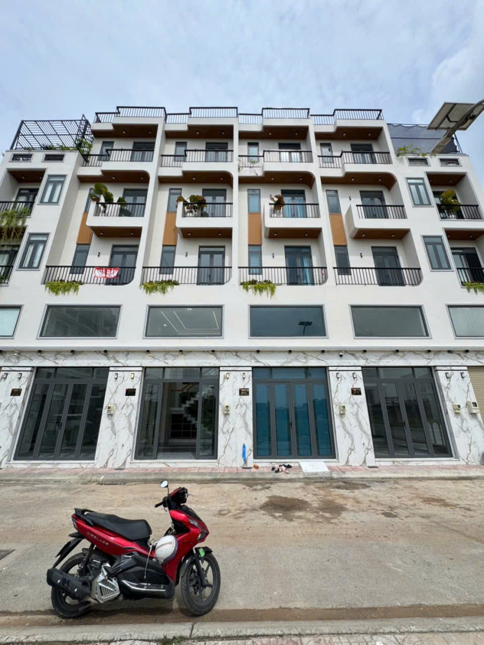 Nhà Hẻm Bình Hưng Hòa, Bình Tân: 52m2, 2 Lầu, 4PN, Giá 6 Tỷ
