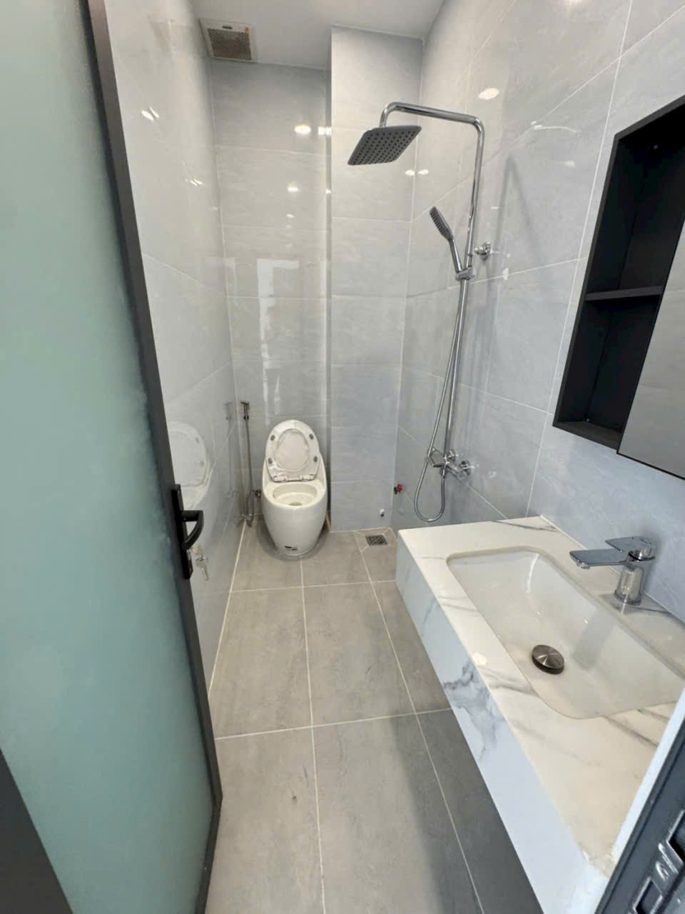 Nhà Hẻm Bình Hưng Hòa, Bình Tân: 52m2, 2 Lầu, 4PN, Giá 6 Tỷ