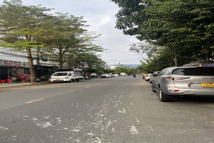Bán đất MT đường 10 m5 đường Trần Nguyên Đán, P Hoà Minh, Quận Liên Chiểu. Đà Nẵng