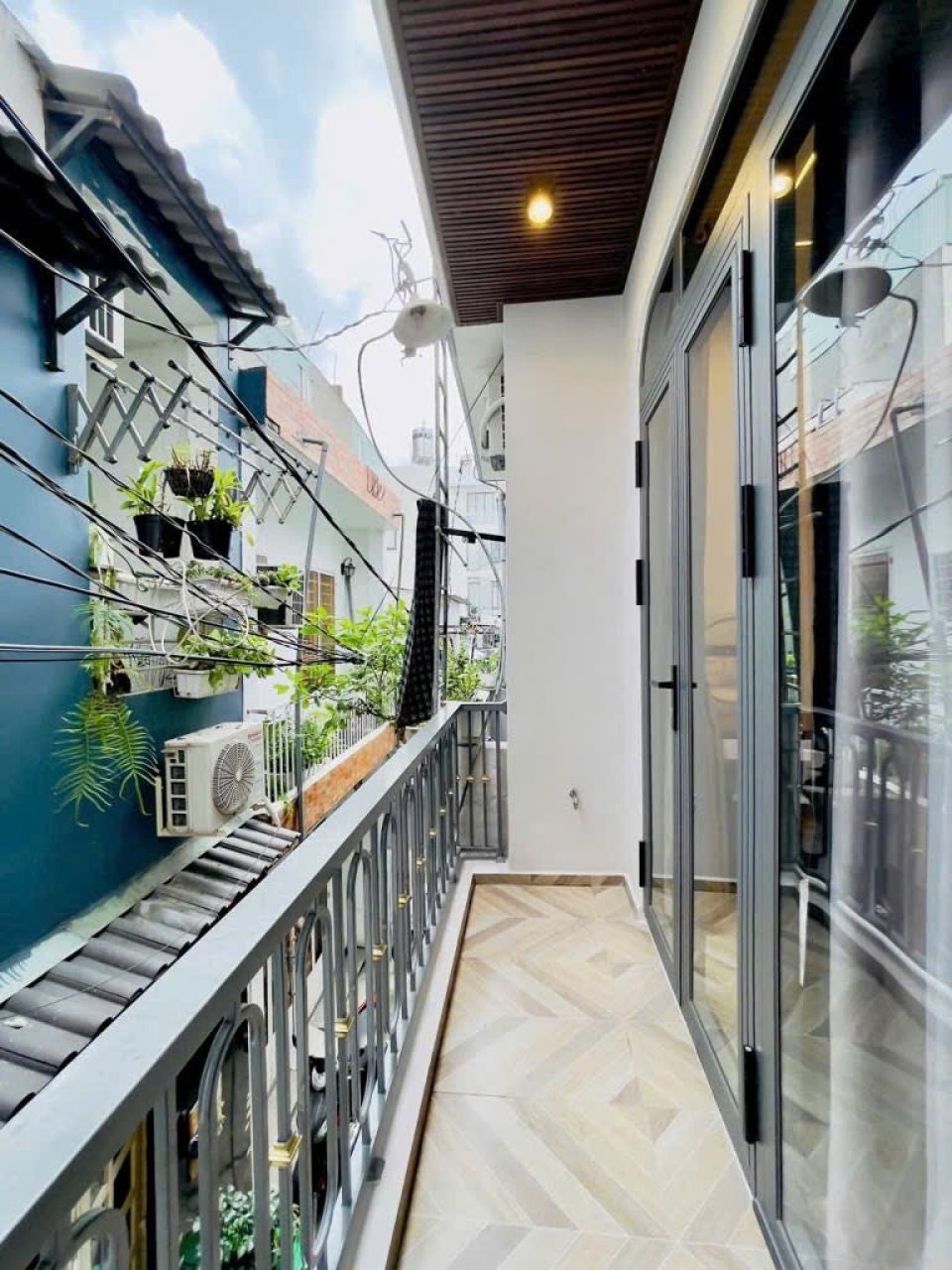 ⭐️ Nhà Mới 2 Tầng Full Nội Thất, 21m2, Vị Trí Đẹp - Giá 3.8 Tỷ