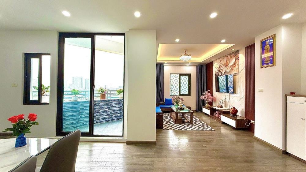 Chung Cư Nam Trung Yên 71m² 2PN - Giá 6.2 Tỷ - Full Nội Thất