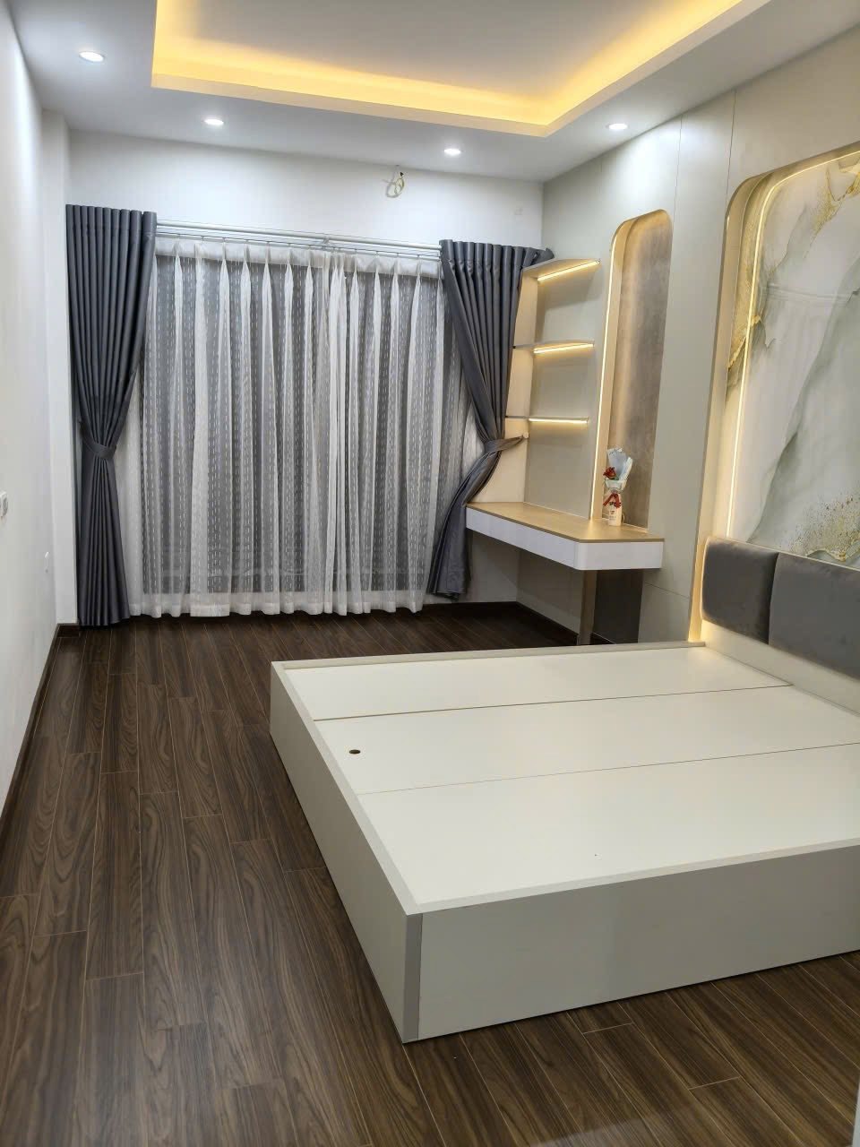 Nhà Mới Đẹp 5 Tầng, 7.5 Tỷ - Gần Đại Học & Ga Tàu Điện