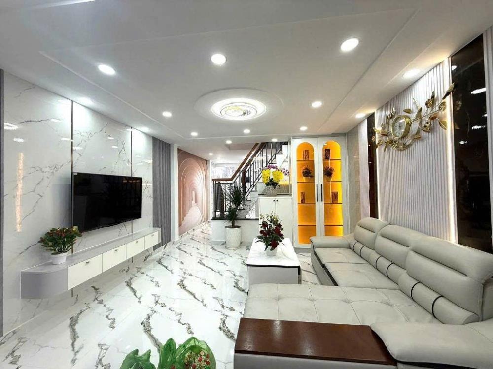 Nhà 2 Tầng Gò Vấp - 4.2x12m - Giá 4.25 Tỷ - Full Nội Thất