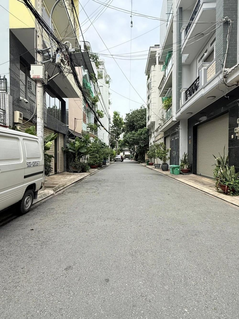 Nhà Đẹp Khu Cửu Long, Tân Bình - Giá 12.4 Tỷ - Pháp Lý Chuẩn