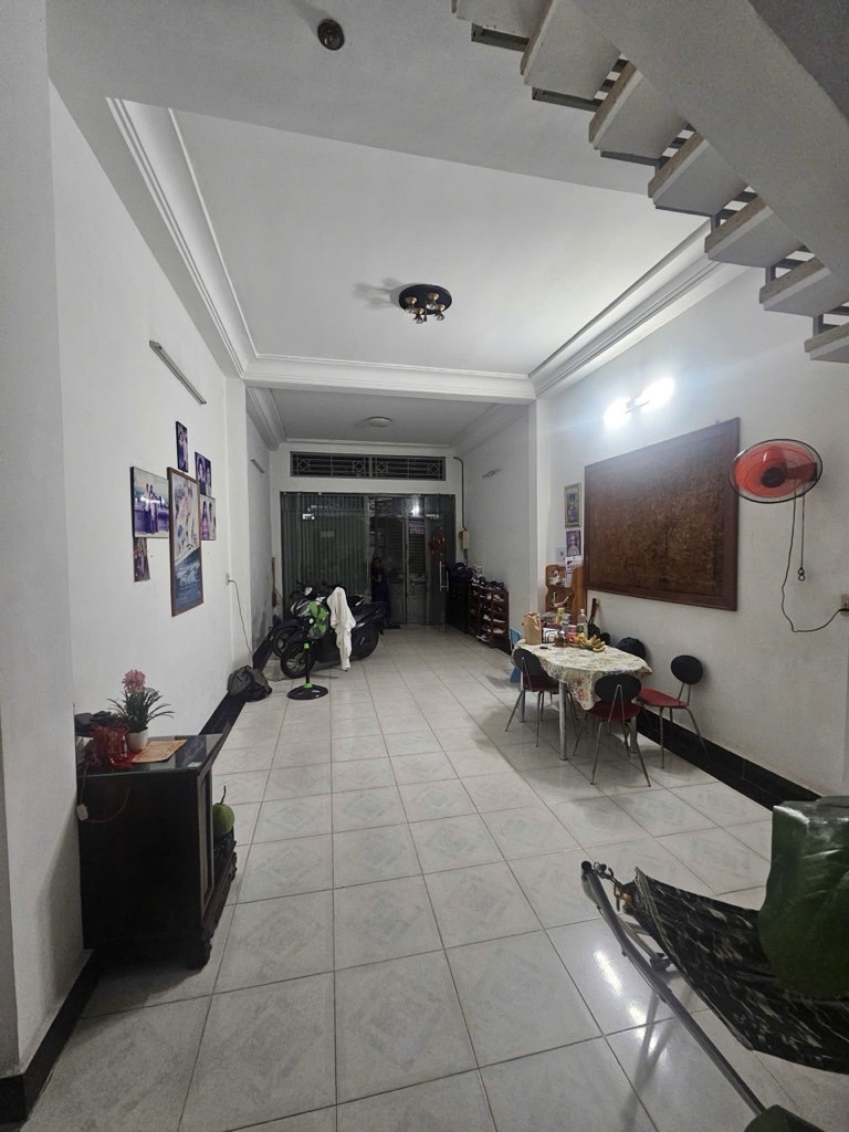 Nhà Đẹp Khu Cửu Long, Tân Bình - Giá 12.4 Tỷ - Pháp Lý Chuẩn