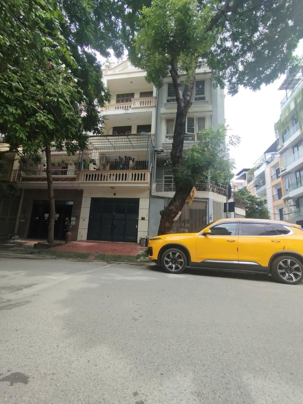 Bán Nhà Liền Kề 5 Tầng, Mặt Phố Nguyễn Sơn, KĐT Văn Quán, Hà Đông - Giá 25 Tỷ
