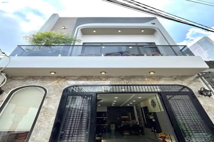 HÀNG HIẾM GIÁ MỀM TRUNG TÂM THÀNH PHỐ NGAY TTTM