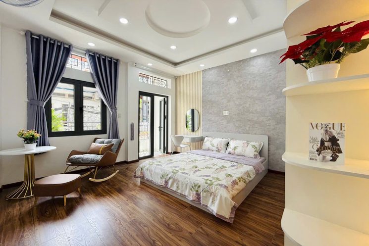 Nhà Đúc 2 Tầng  View Sân Bay  Chỉ 4.25 Tỷ