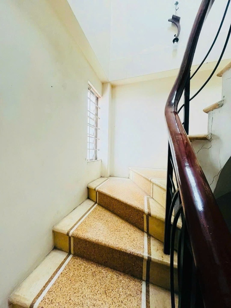 Bán nhà Láng Hạ - Vị trí Vip, Kinh Doanh Sầm Uất, 13.6 tỷ