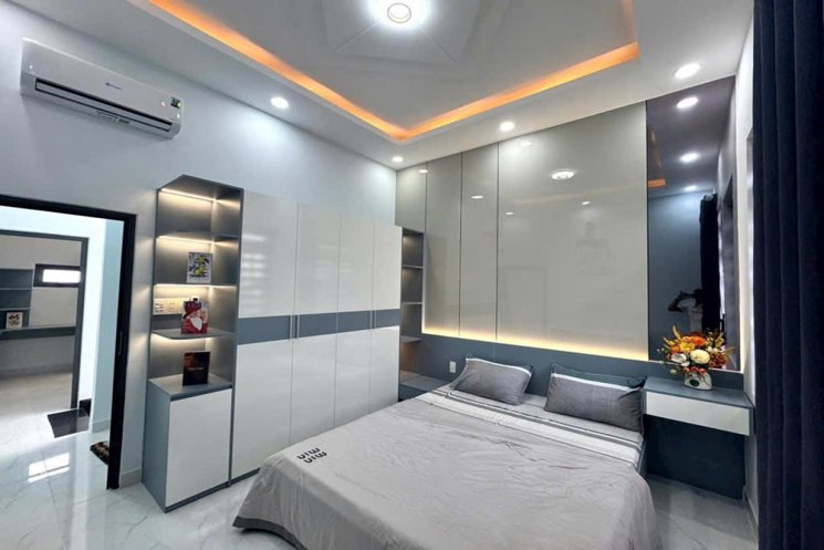 Nhà mới 2 tầng 32m2, Vuông – Phan Huy Ích QV