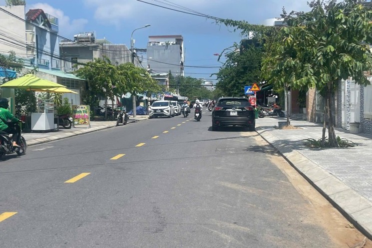 ► Đất Mặt Tiền Đặng Vũ Hỷ, đường 7.5m gần Biển Mỹ Khê, 225m2, ngang 8.3m