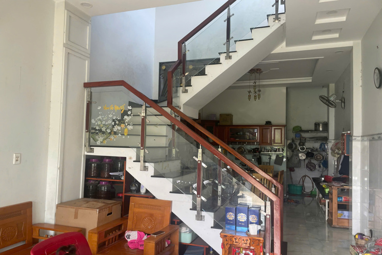 NHÀ ĐẸP 2 TẤM MỚI KEN HẺM XE HƠI – HUỲNH THỊ HAI – CHỈ 4.35 TỶ