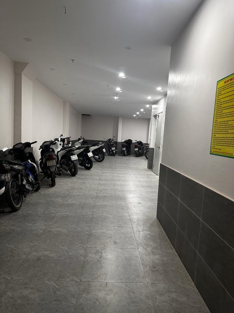 Bán Toà Nhà 8 Tầng, Thang Máy, Đầy Đủ Nội Thất, Kinh Doanh Đảm Bảo Tại Thái Thịnh - Đống Đa