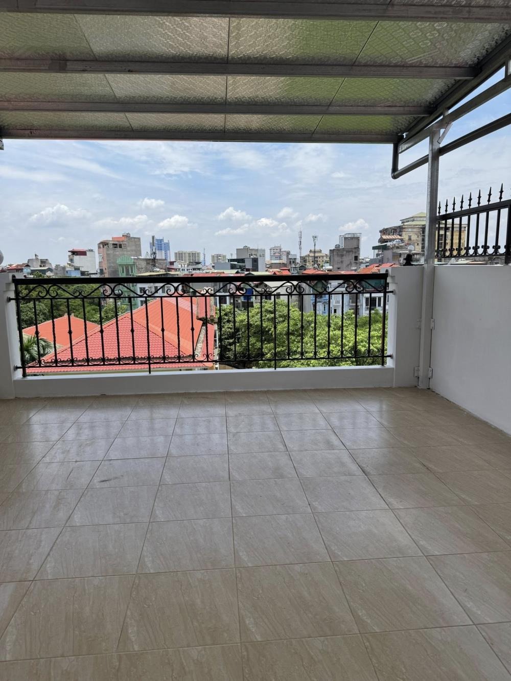 Bán nhà mặt phố Lý Thường Kiệt 5 tầng, thang máy, 4m, 11.9 tỷ
