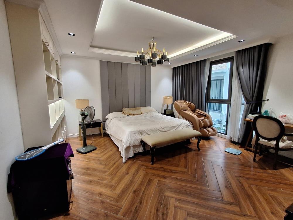 Bán nhà Aren Park Thạch Bàn, Long Biên: 3 Tầng, 144m², MT8m, 29 tỷ