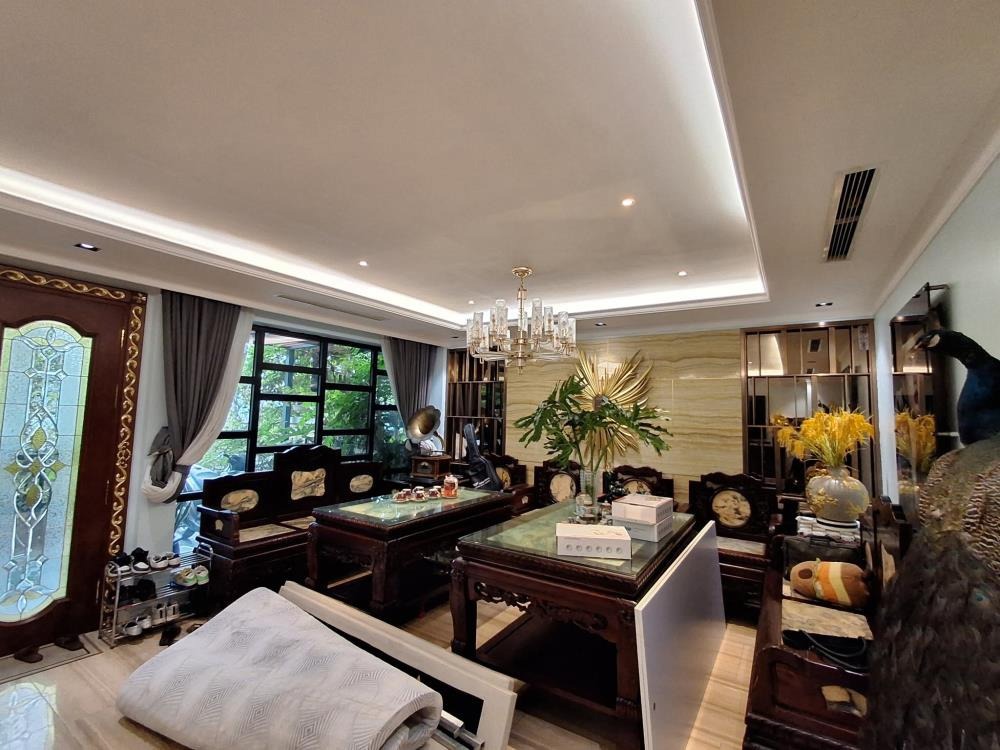 Bán nhà Aren Park Thạch Bàn, Long Biên: 3 Tầng, 144m², MT8m, 29 tỷ