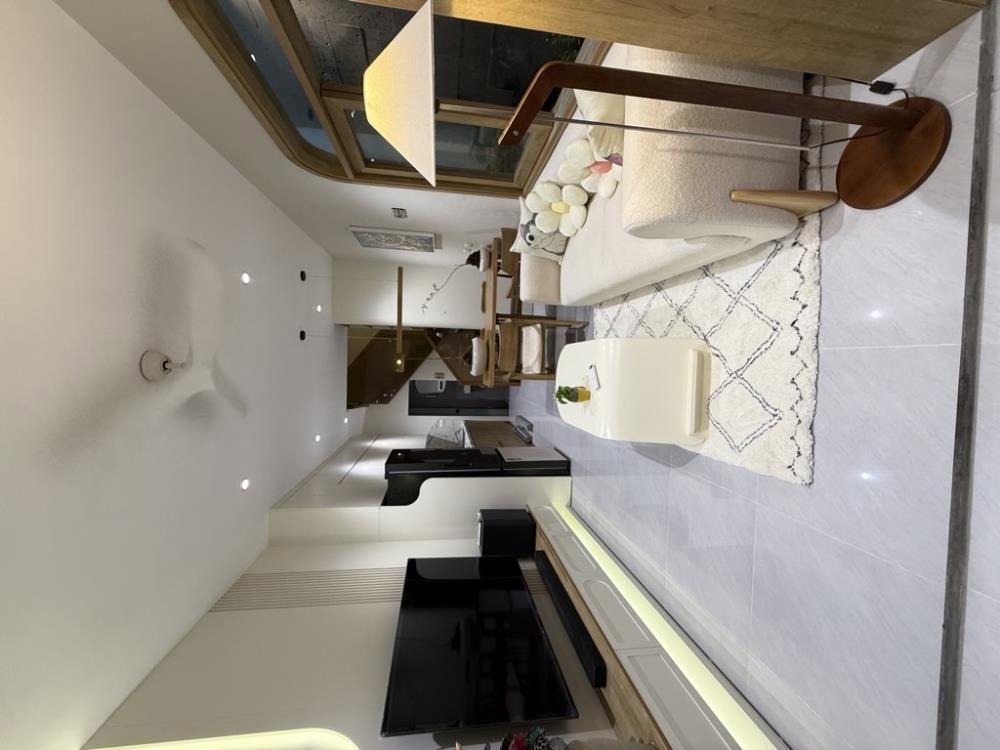 Bán nhà phố Bạch Đằng 39m² Full Nội Thất - Giá Hơn 7 Tỷ - Vị Trí Đẹp