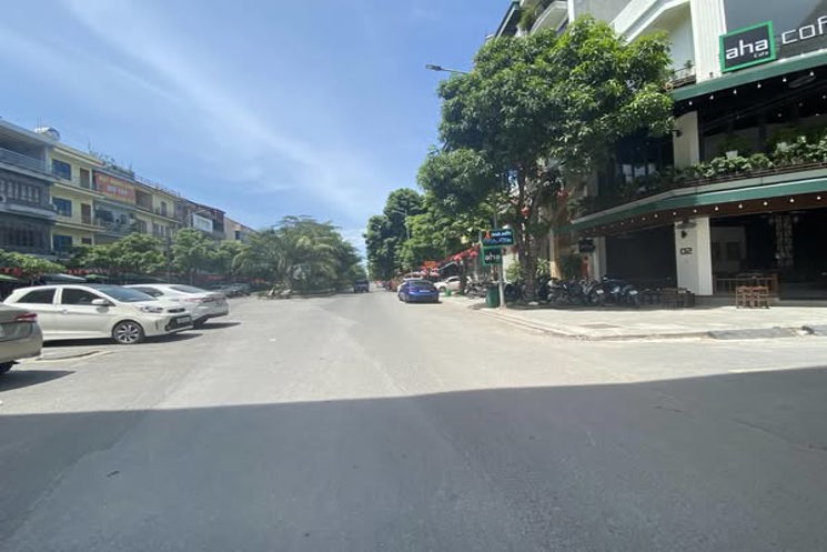 CẦN BÁN 147M ĐẤT MẶT TIỀN 8M TRỤC CHÍNH HINODE _ KIM CHUNG _ HOÀI ĐỨC KINH DOANH SIÊU ĐỈNH, OTO