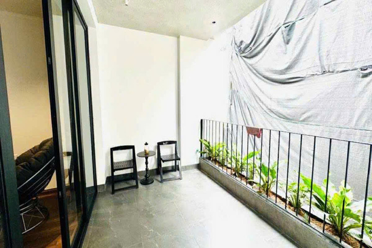 Bán nhà Ngọc Thụy 73m MT4.3m 6 tầng thang máy gara ô tô hơn 16 tỷ
