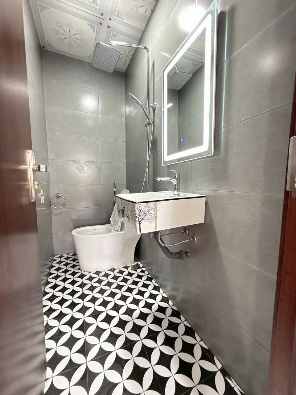 Chính chủ bán căn hộ 3PN, 2WC, CT3B-X2 Linh Đàm - Giá Tốt