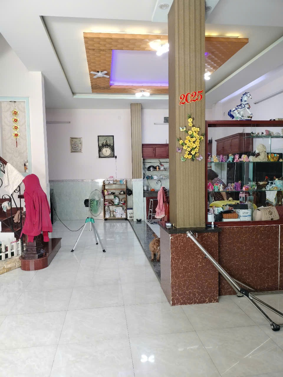 Bán nhà 4 tầng mặt tiền đường Văn Thân, Quận 6 - Kinh doanh sầm uất, 26.8 tỷ