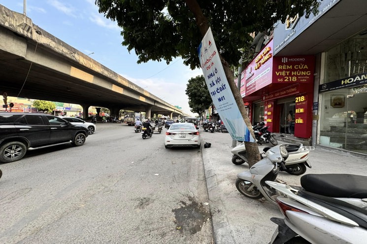 BÁN NHÀ MẶT PHỐ THANH XUÂN, 52M2 LÔ GÓC 2 MẶT TIỀN, VỈA HÈ SIÊU  KINH DOANH, NHỈNH 28TỶ