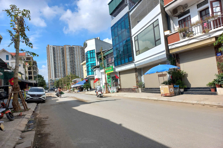 BÁN NHÀ MẶT PHỐ THANH XUÂN, 52M2 LÔ GÓC 2 MẶT TIỀN, VỈA HÈ SIÊU  KINH DOANH, NHỈNH 28TỶ