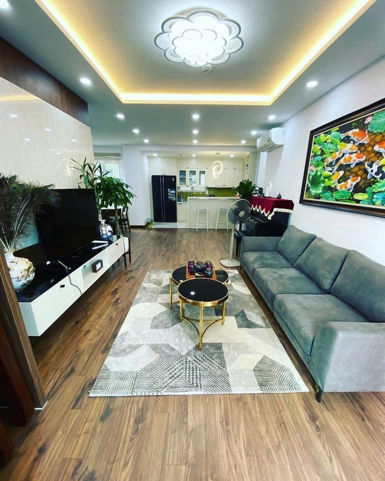Bán gấp căn 3PN Seasons Avenue - 117m2 - Full đồ giá 7.x tỷ