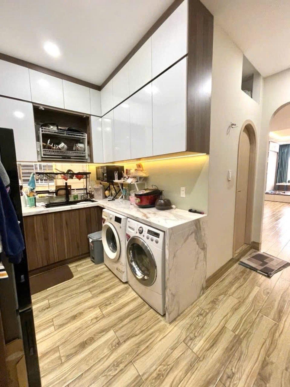 Chung Cư Lầu 4 Đinh Bộ Lĩnh, Bình Thạnh - 2PN, 60m2, SHR