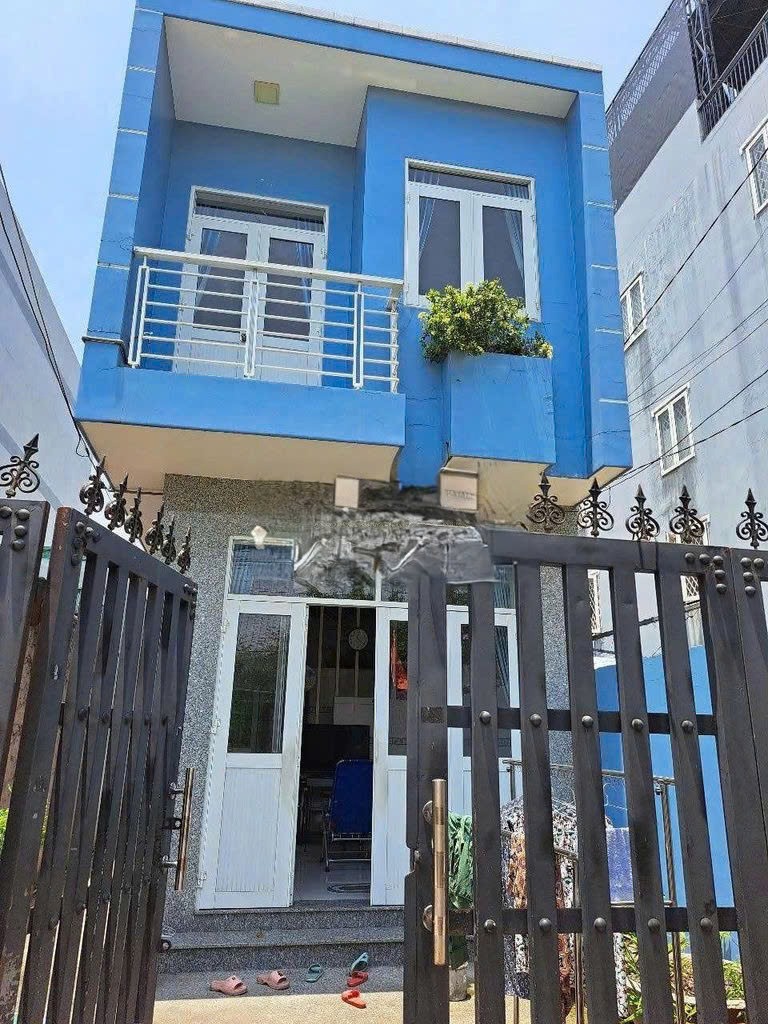 💥 Nhà Mặt Tiền Thủ Đức - Kinh Doanh Đắt, Sân Đậu Xe Tiện Lợi