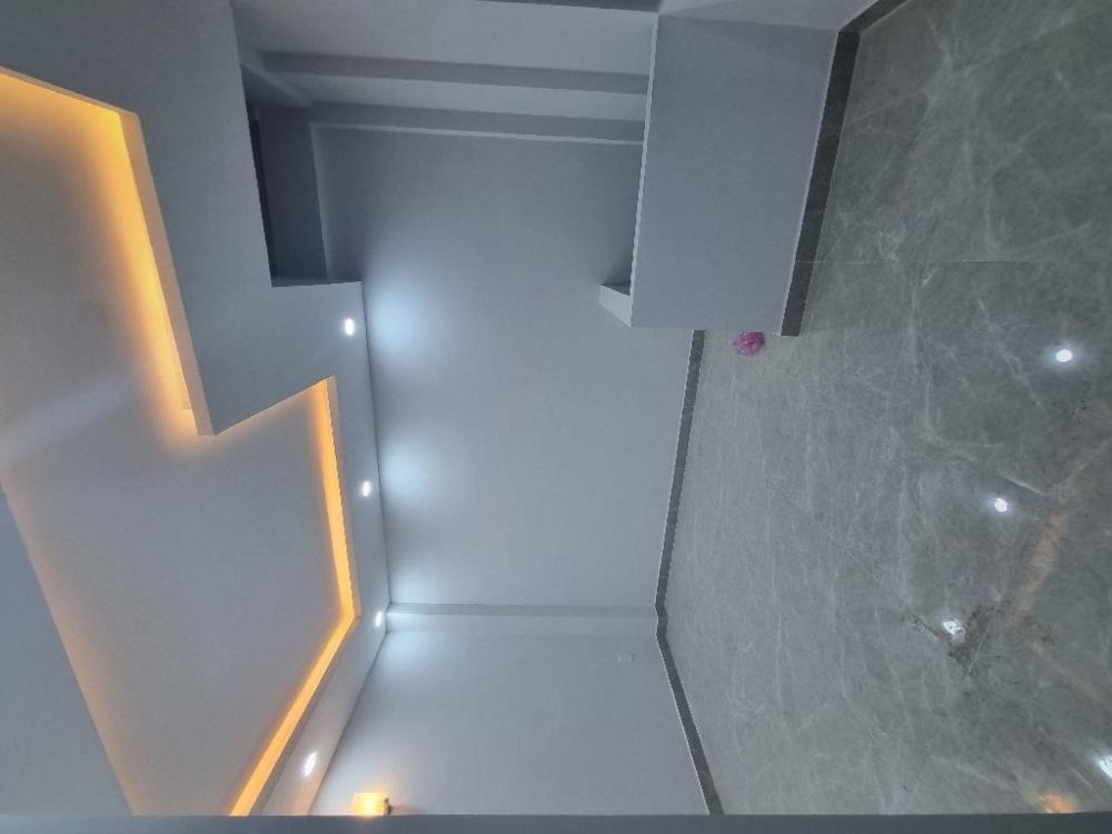 Bán Nhà Góc 5 Tầng, Thang Máy, Lê Đức Thọ - Giá 10.5 Tỷ