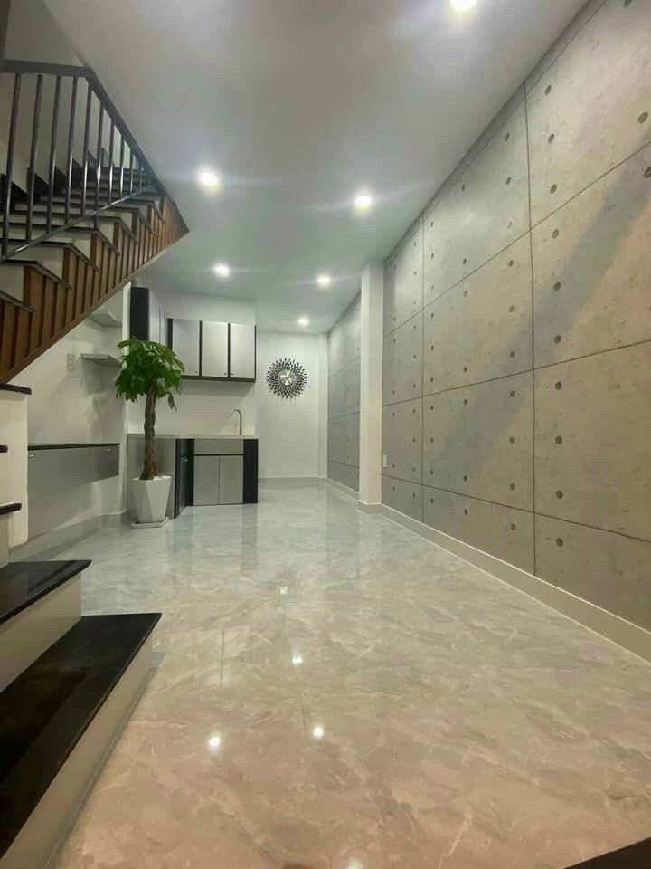 Bán Gấp Nhà Riêng Quận 8: 1.2 Tỷ, 37.9m², 2PN, Pháp Lý Đầy Đủ