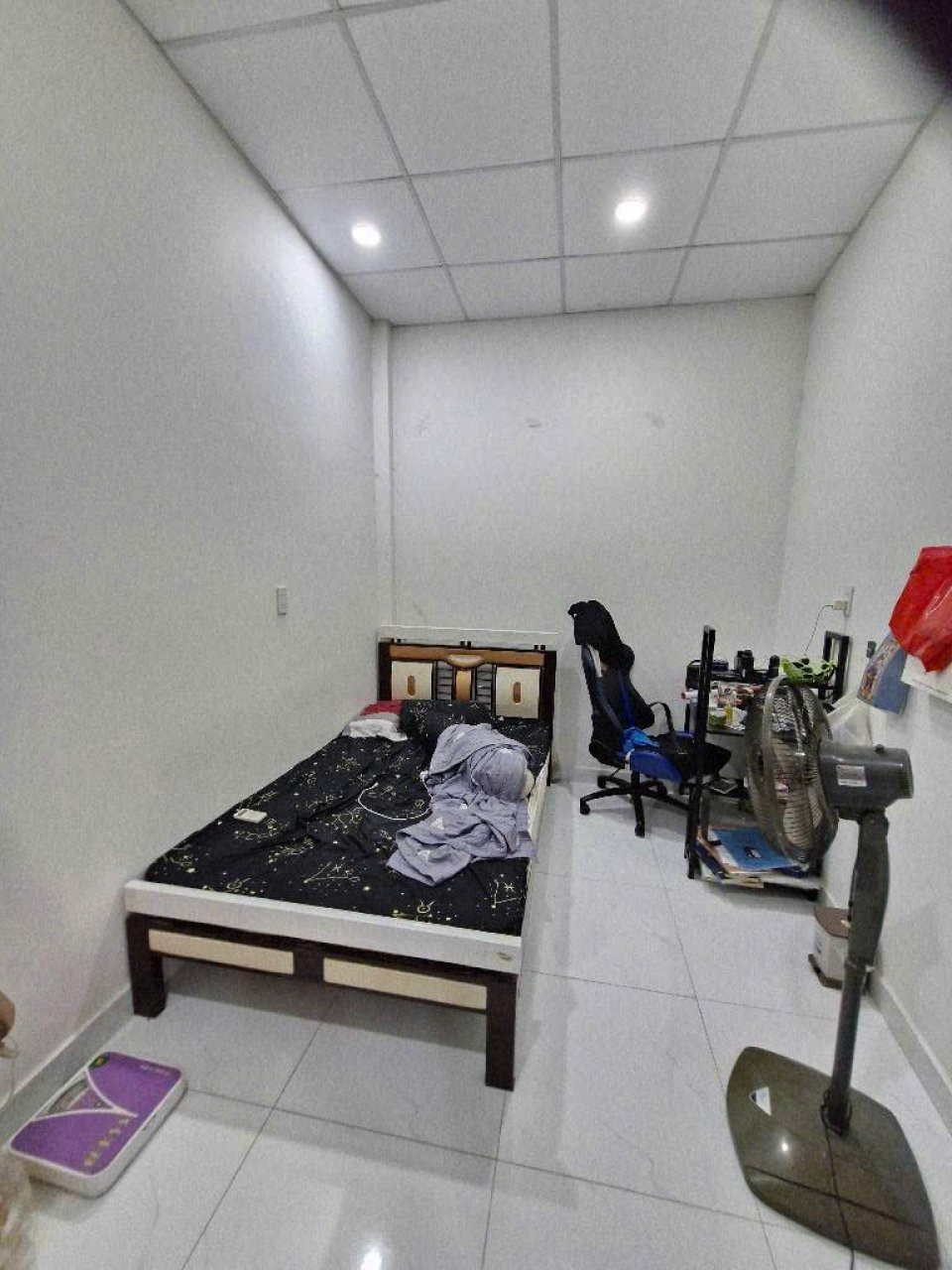 Nhà 2 Tầng Sát Giga Mall, 30m2, Pháp Lý Rõ - Giá Tốt