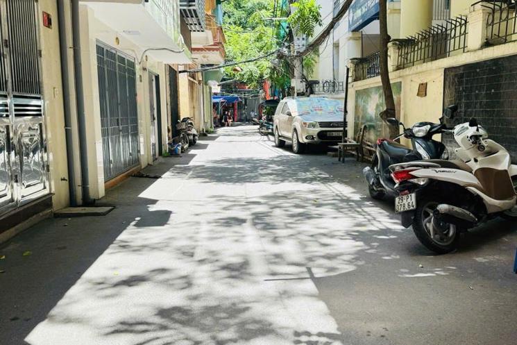 HOA HẬU THANH XUÂN- PHÂN LÔ 6 TẦNG CÒN MỚI ĐẸP- Ô TÔ ĐỖ CỬA- KINH DOANH TẤP NẬP- FULL NỘI THẤT