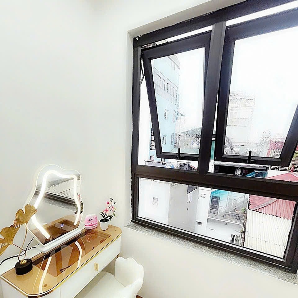 Căn Hộ 50m² Nguyễn Trãi, Thanh Xuân - 2PN, Gần Đại Học, Giá 1.95 Tỷ