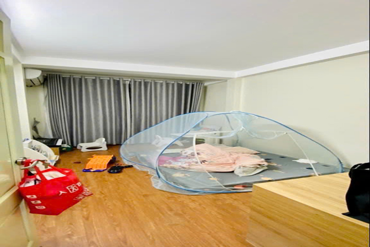 Nhà Tây Hồ Chính chủ 2 bác có tuổi muốn bán nhà mộc nguyên căn 32m, MT.3.6, 4 tầng, oto nhỏ đỗ cửa